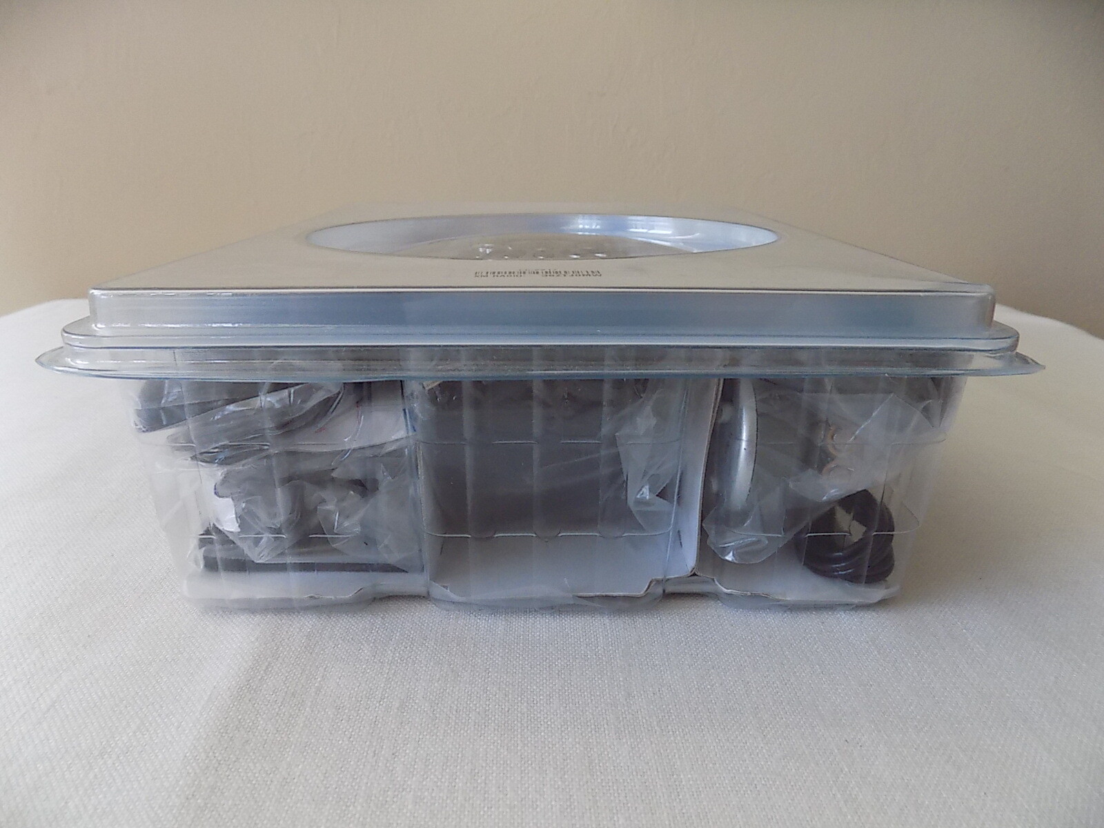 NEW Factory Sealed Delphi MyFi xm2go Portable Satellite Radio Receiver # SA10280