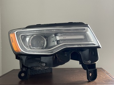 Jeep Grand Cherokee 2014 2015 2016 OEM Headlight HID Xenon Right Non-AFS MOPAR