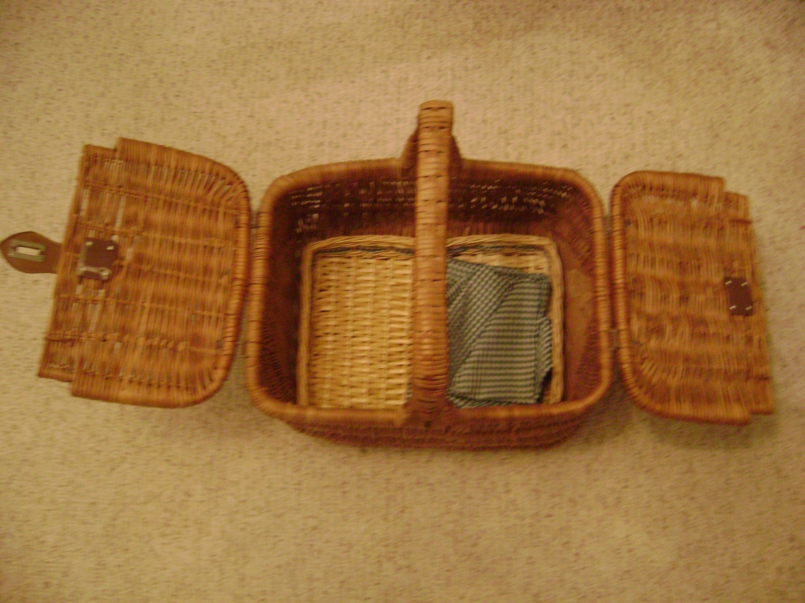 Wicker Picnic Basket About 14 1/2 Inches Tall With Handle 15 Inches Wide