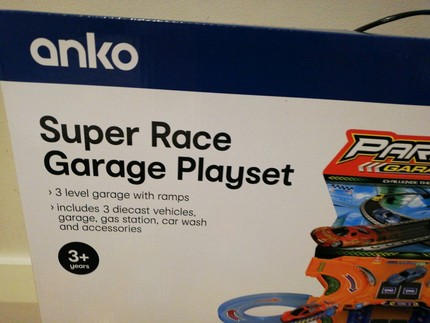 anko super race garage playset