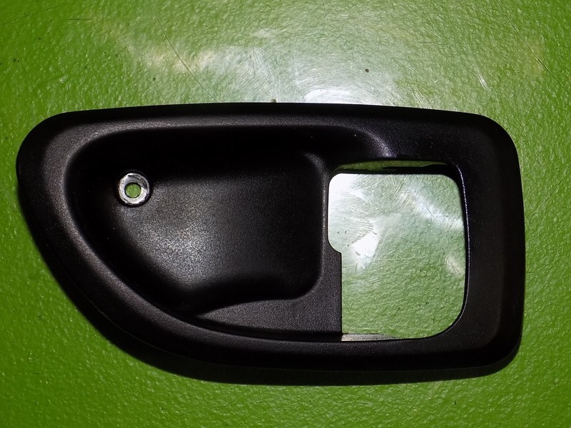 00 01 02 03 04 05 Eclipse OEM passenger right door handle cup surround XR286348