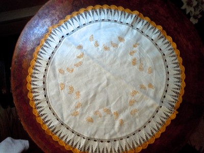 Vintage Pineapple Crochet & Embridery Doiley