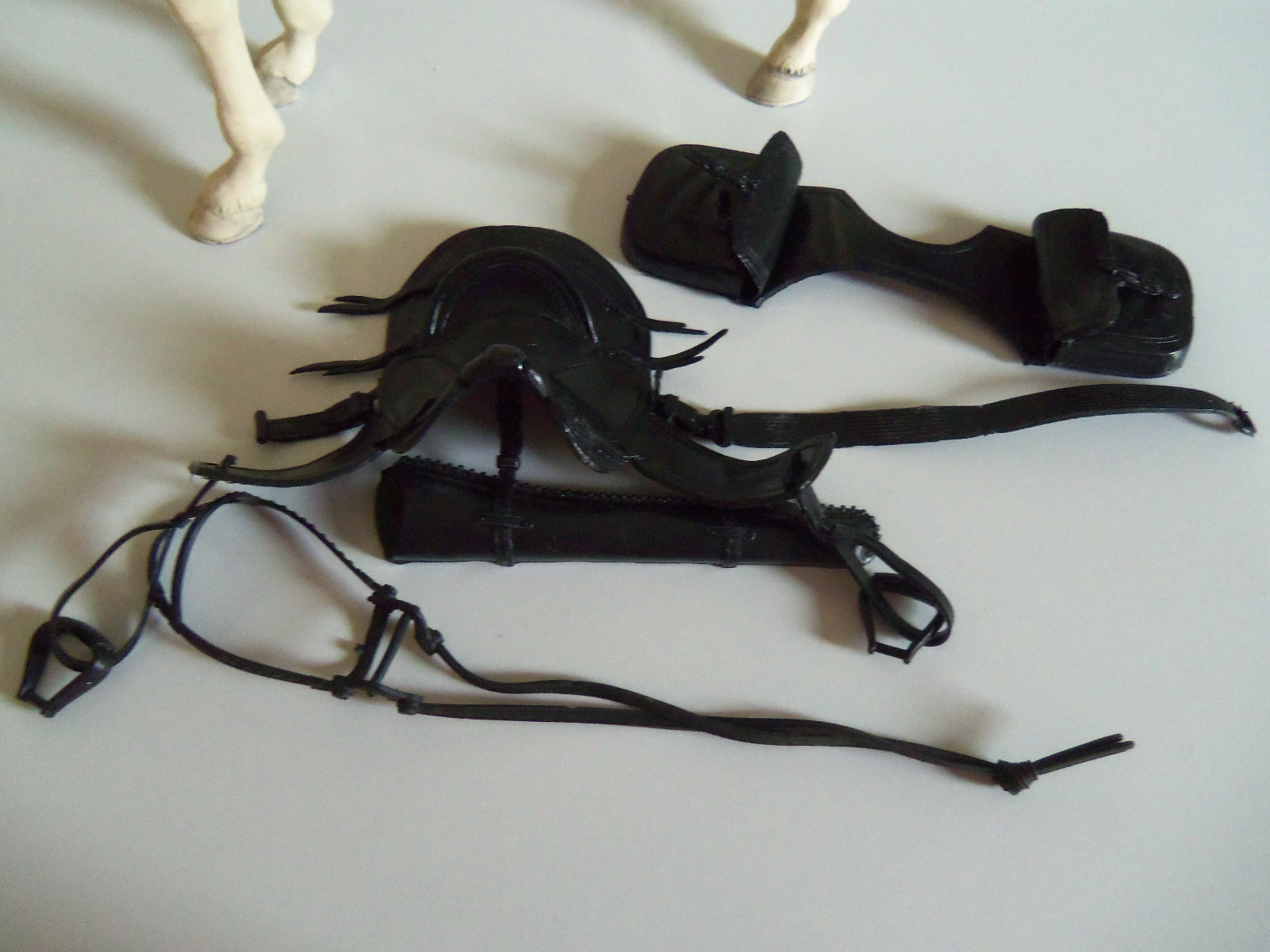 Marx Thunderbolt painted White/cream w/ Black tack, 1965