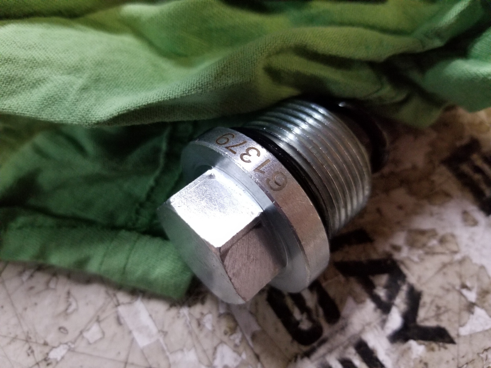 JL70022006 70022006 JLG FORK TILT SPOOL SECTION A NOTE THAT ACTUAL SPOOL MISSING - Picture 4 of 10