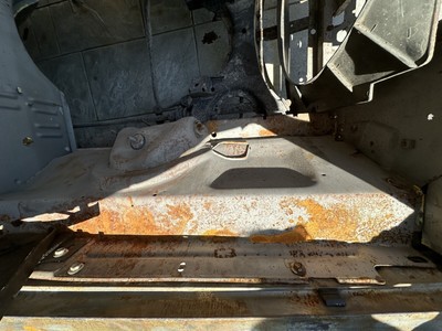 image 4 of interior