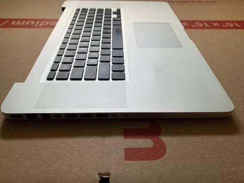 APPLE MACBOOK PRO 17