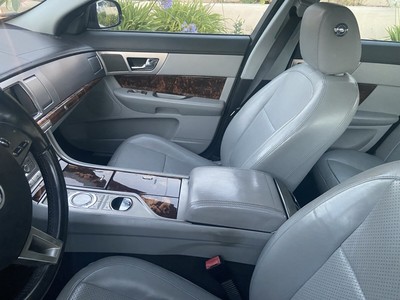 image 3 of interior