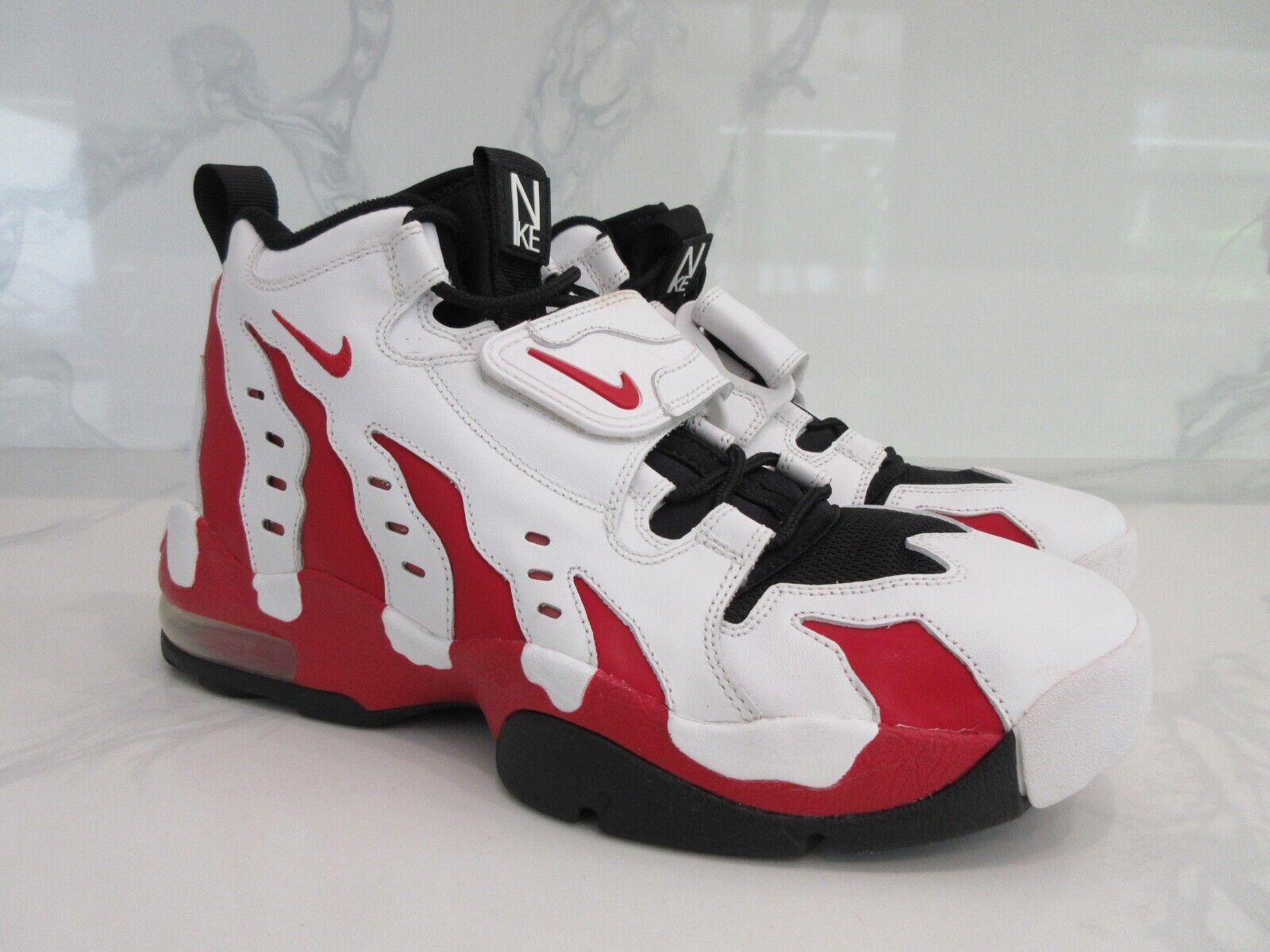 2010 Nike Air DT Max 96 Sample SZ 9 Deion Sanders Prime Time 2010 Nike Air DT Max 96 Sample SZ 9 Deion Sanders Prime Time