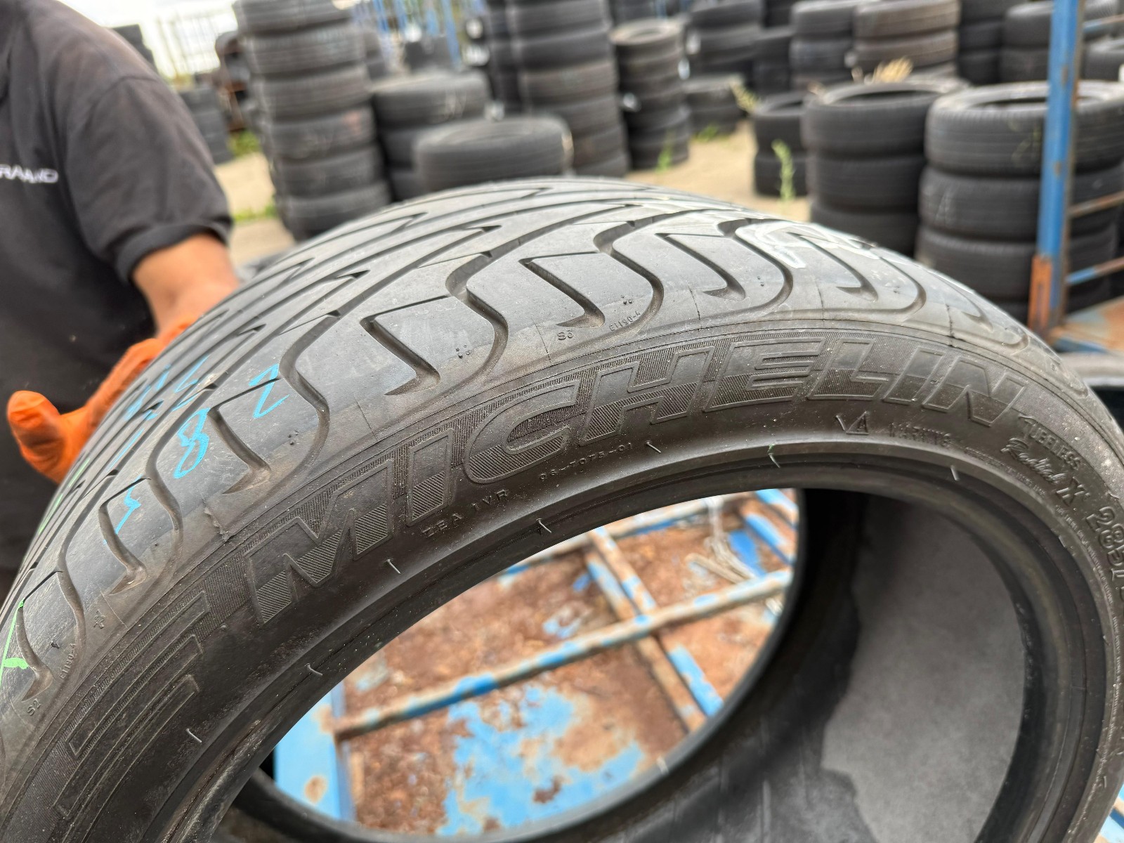 285 35 18 Michelin, Pilot Sport, MO, 97Y, x2 A Pair 6.0mm (F1_tyres) FO L3752