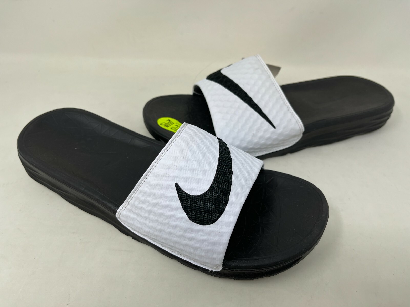 womens nike ultra celso flip flops