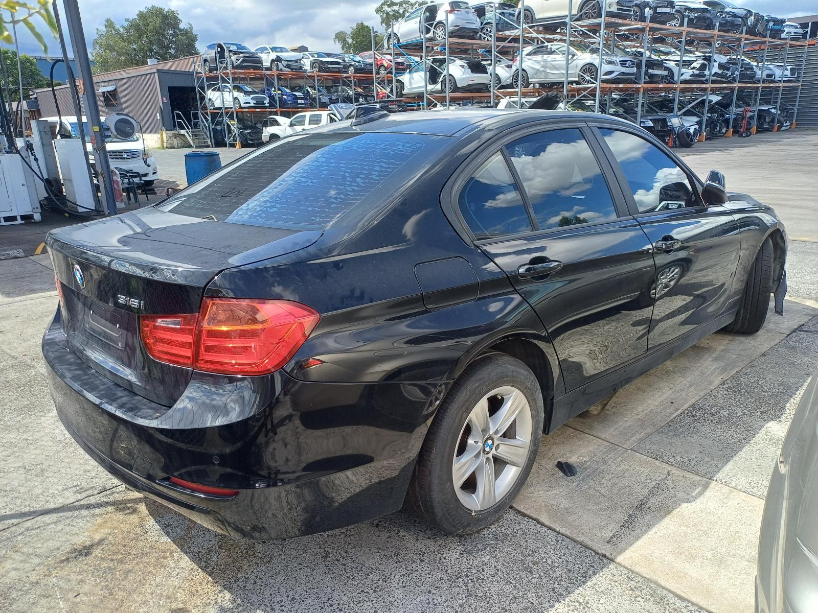 2014 Bmw 3 Series F30/F31 11/2011-05/2019 RIGHT FRONT DOOR WINDOW SEDAN/WAGON image 3