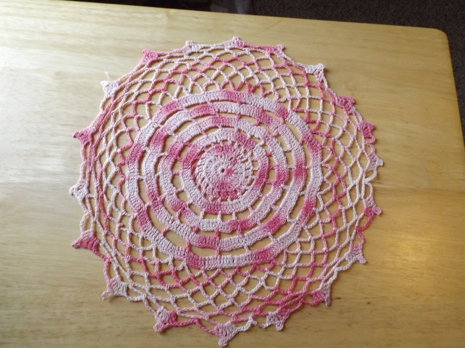 Vtg Round Marbled Varigated Pink Crocheted Crochet Doily 11
