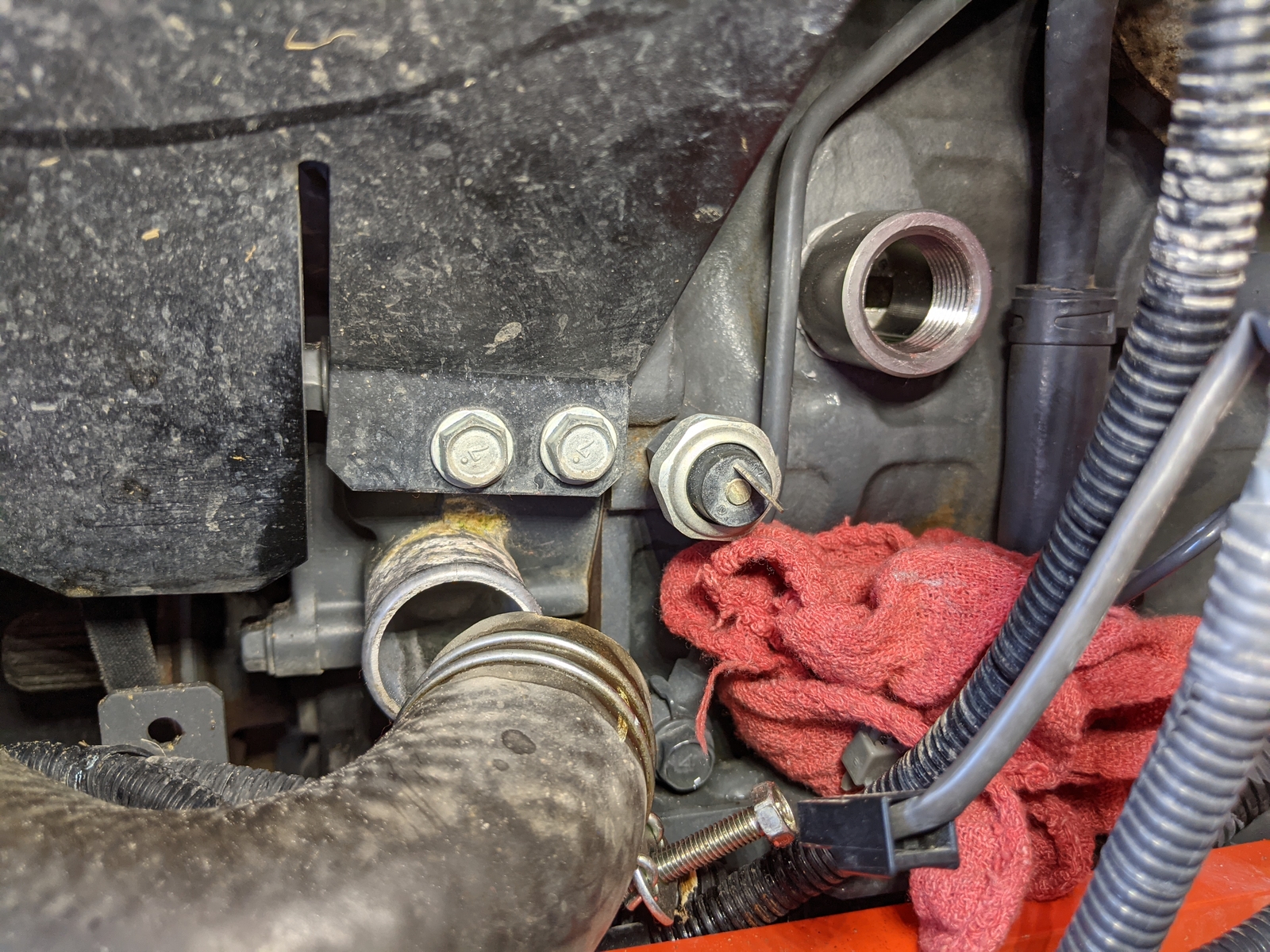 OEM KUBOTA L2501 L3301 L3901 L4701 MX4800 MX5200 70000-00297 OEM KUBOTA L2501 L3301 L3901 L4701 MX4800 MX5200 70000-00297