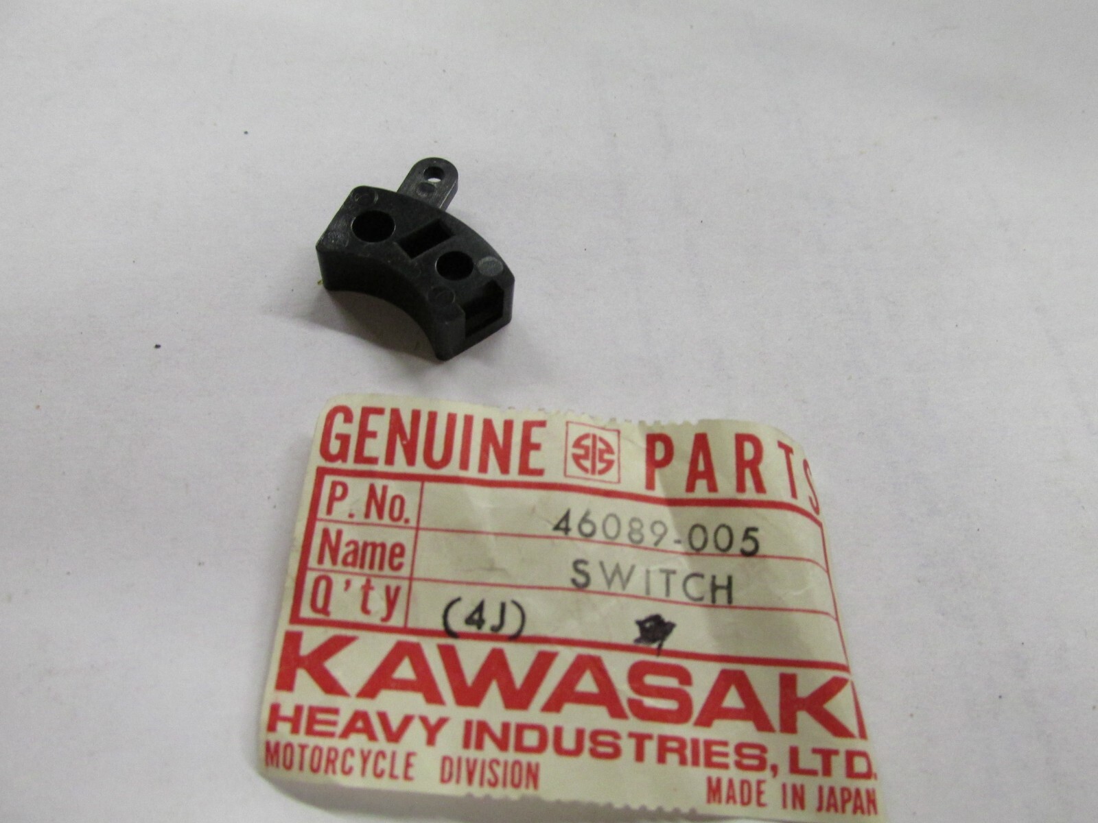 H☆K Kawasaki NOS NEW 46089-005 Left Switch A H1 H2 S2 KH KH500