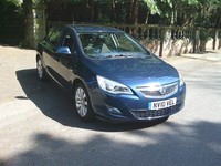 2010 Vauxhall Astra 1.6i 16V Exclusiv 5dr HATCHBACK Petrol Manual
