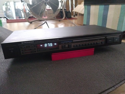 Vintage 1986 Pioneer FM/AM Digital Synthesizer Tuner TX-1060