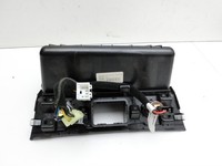 Hyundai Tucson TL 15-18 Ablagefach Staufach Fach Zigarettenanzünder Hyundai Tucson TL 15-18 30.03.2017 R370490 gebraucht Vorschau 5