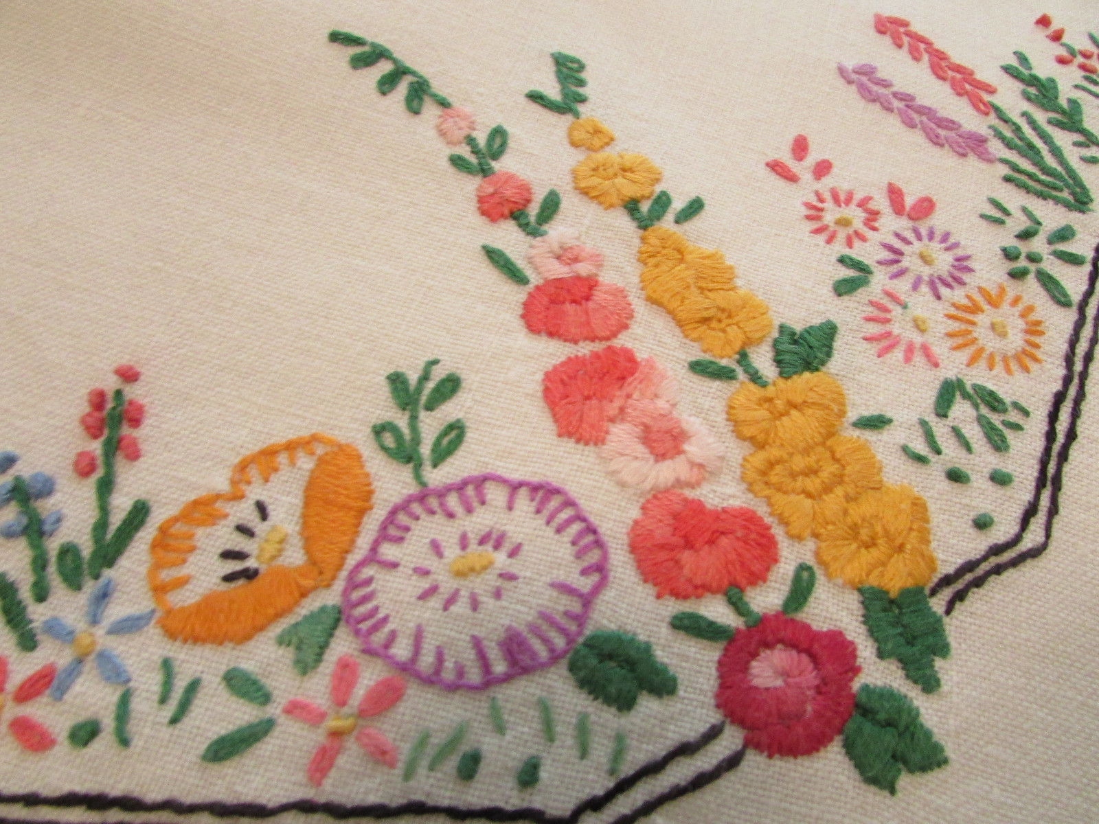 Vintage White Linen Tablecloth Hand Embroidered Flower Garden Cottage 49