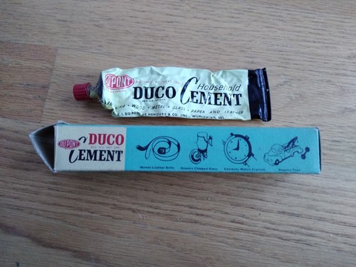 VINTAGE DUPONT DUCO CEMENT BOX AND EMPTY TUBE GREAT LOOK