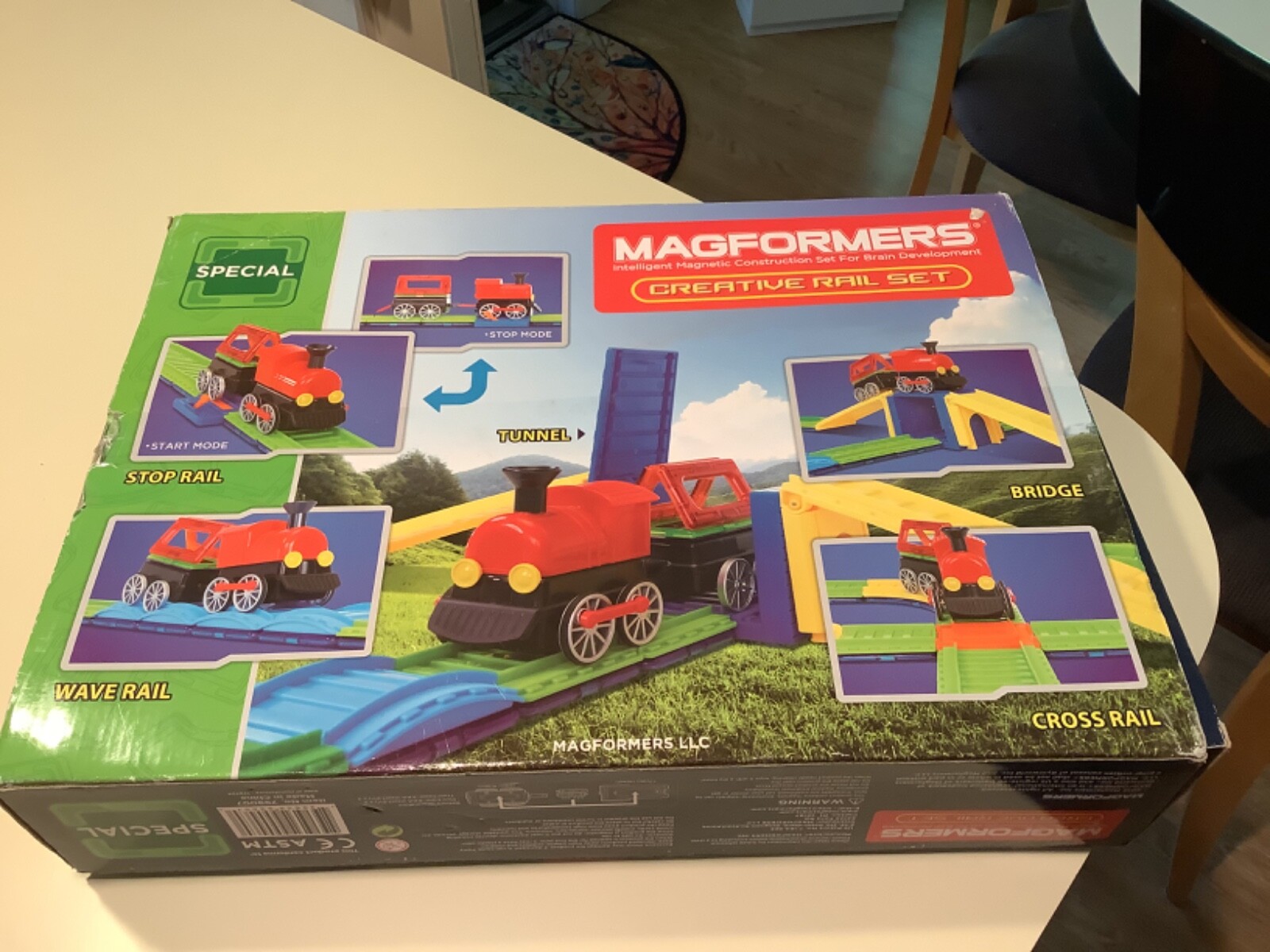 Magformers 34 Piece CREATIVE RAIL SET Train Rare New Special