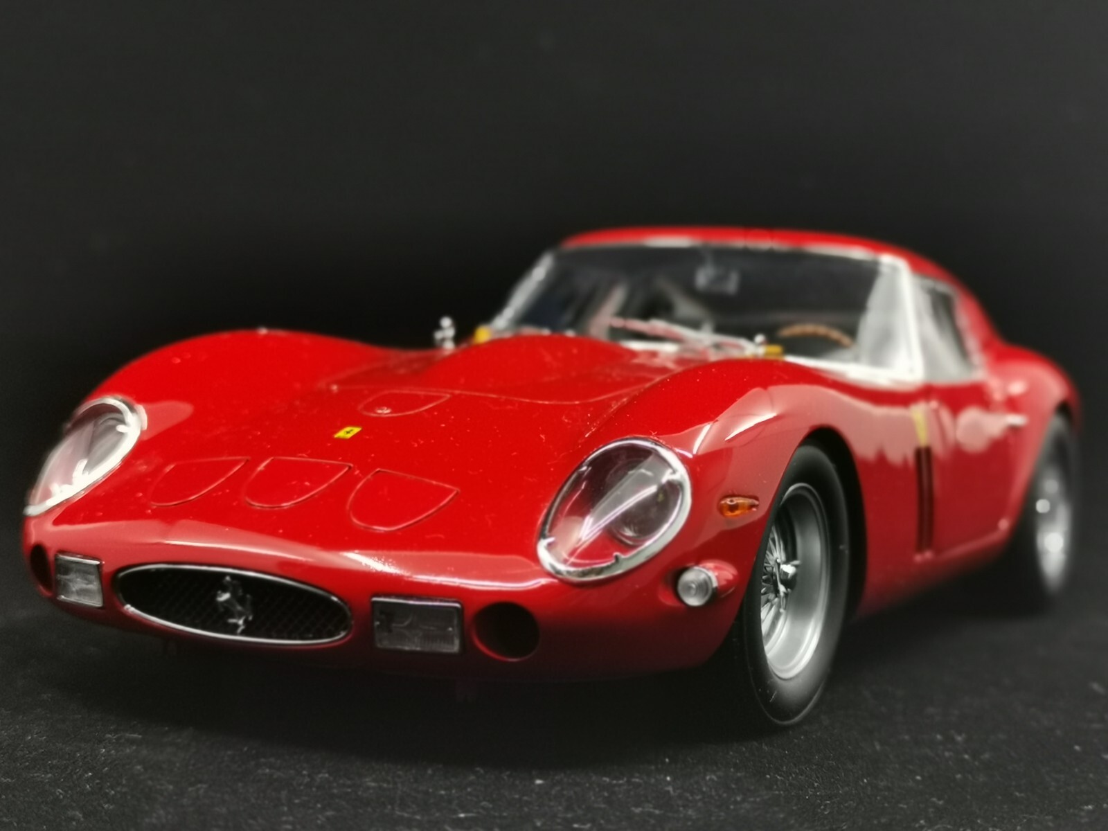 jouefevolution kyosho 1/18フェラーリGTO jouefevolution kyosho 1/18フェラーリGTO Kyosho 1/18 Ferrari