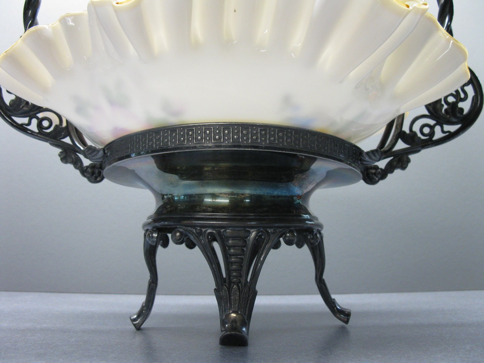 JAMES W. TUFT VICTORIAN QUADPLATE BRIDES BASKET ENAMELED RUFFLED GLASS BOWL