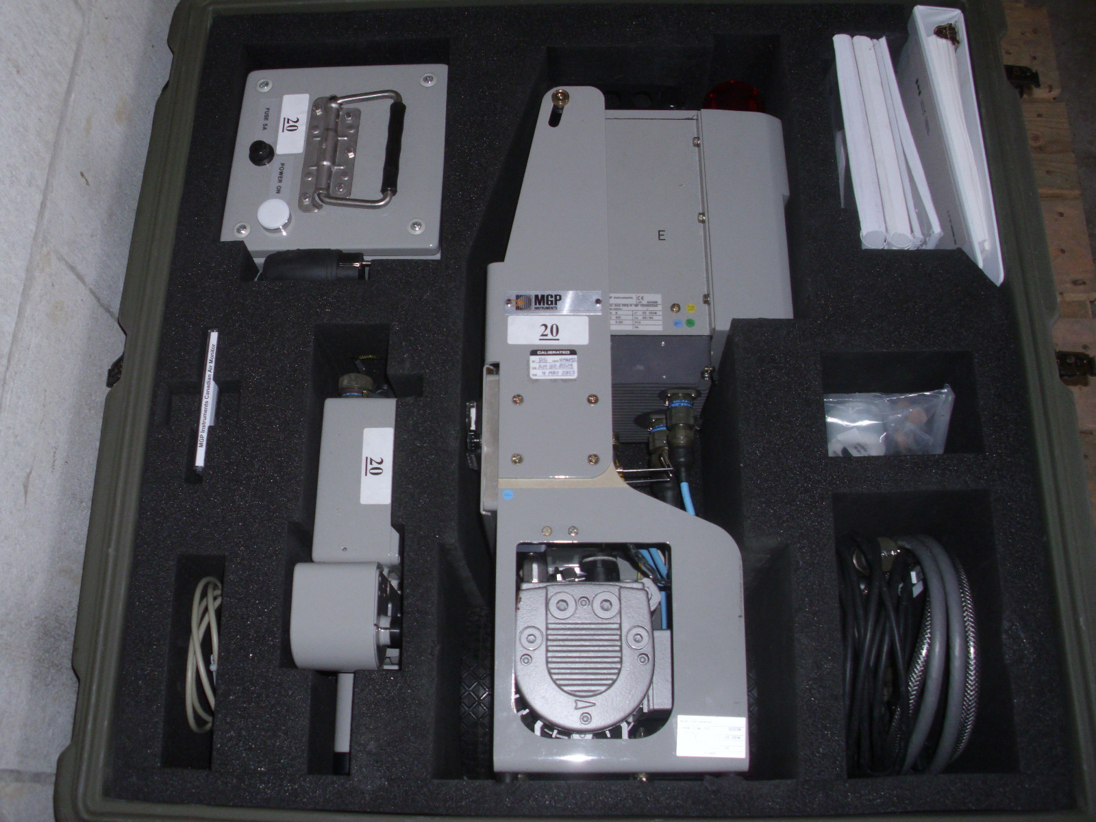 Mirion ABPM 203M Mobile Alpha/Beta Particulate Radiation Detector Monitor Air