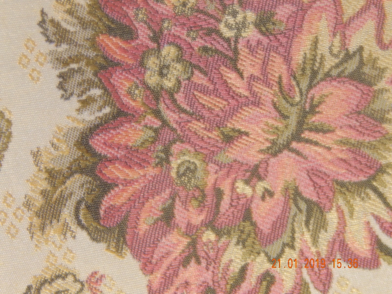 LEE JOFA BROCADED LAMPAS FROM FRANCE DECORATIVE UPHOLSTERY FABRIC COSPLAY 6 YDS