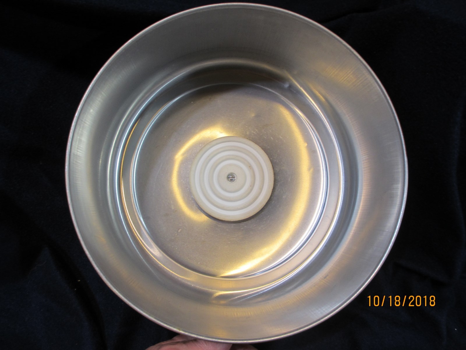 VTG COPPER COLORED ALUMINUM WEST BEND CAKE SAVER COVER GIRL & BOY BIRTHDAY EUC