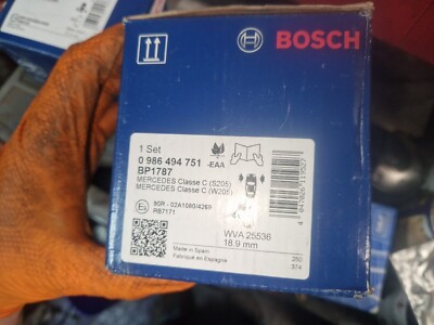 Bosch 0986494751 Brake Pad Set fronts E & C class Mercedes