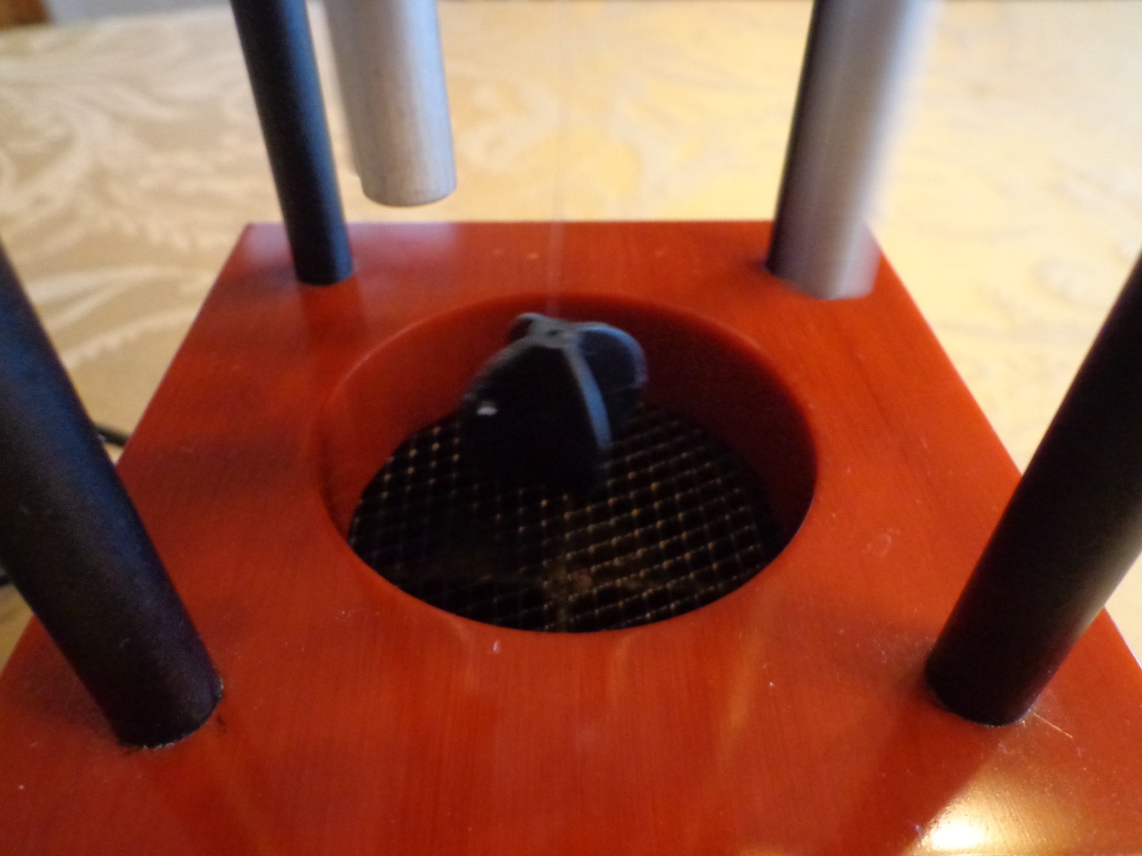 INDOOR OR OUTDOOR WIND CHIMES THAT PLUG IN AND BATTERY  OPERATED