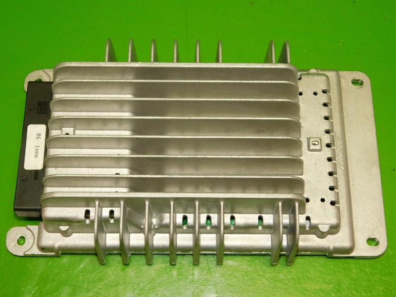 05-08 Audi A4 S line OEM BOSE stereo radio amplifier 8E5035223C
