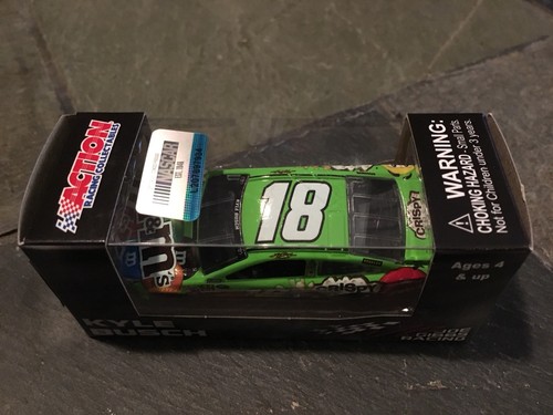 2015 Kyle Busch #18 M&M’s Crispy Standard Toyota Camry 1/64 Rare