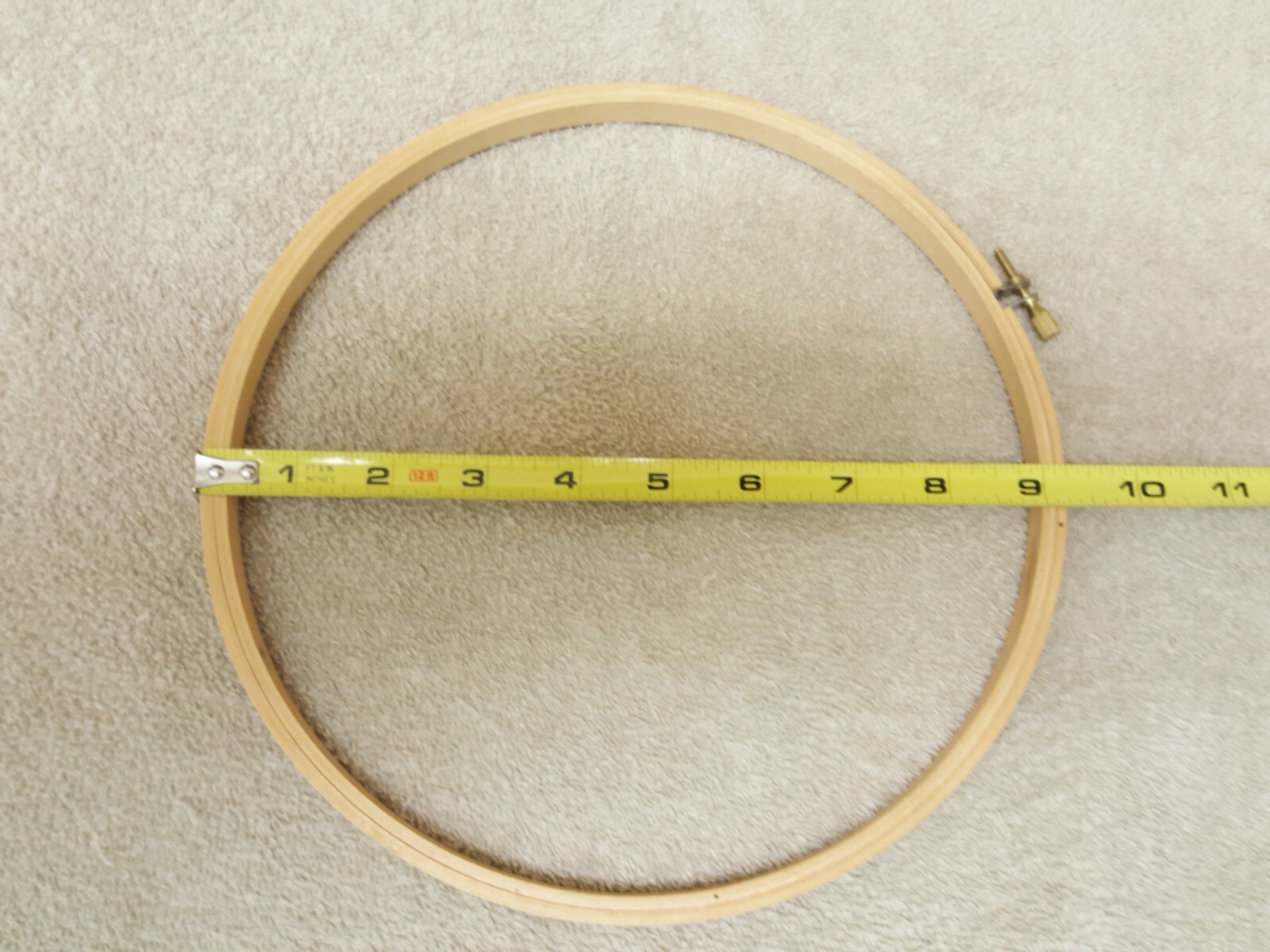 Round Wood Embroidery Quilting Cross Stitch Needlepoint Hoops ~ Lot of 3