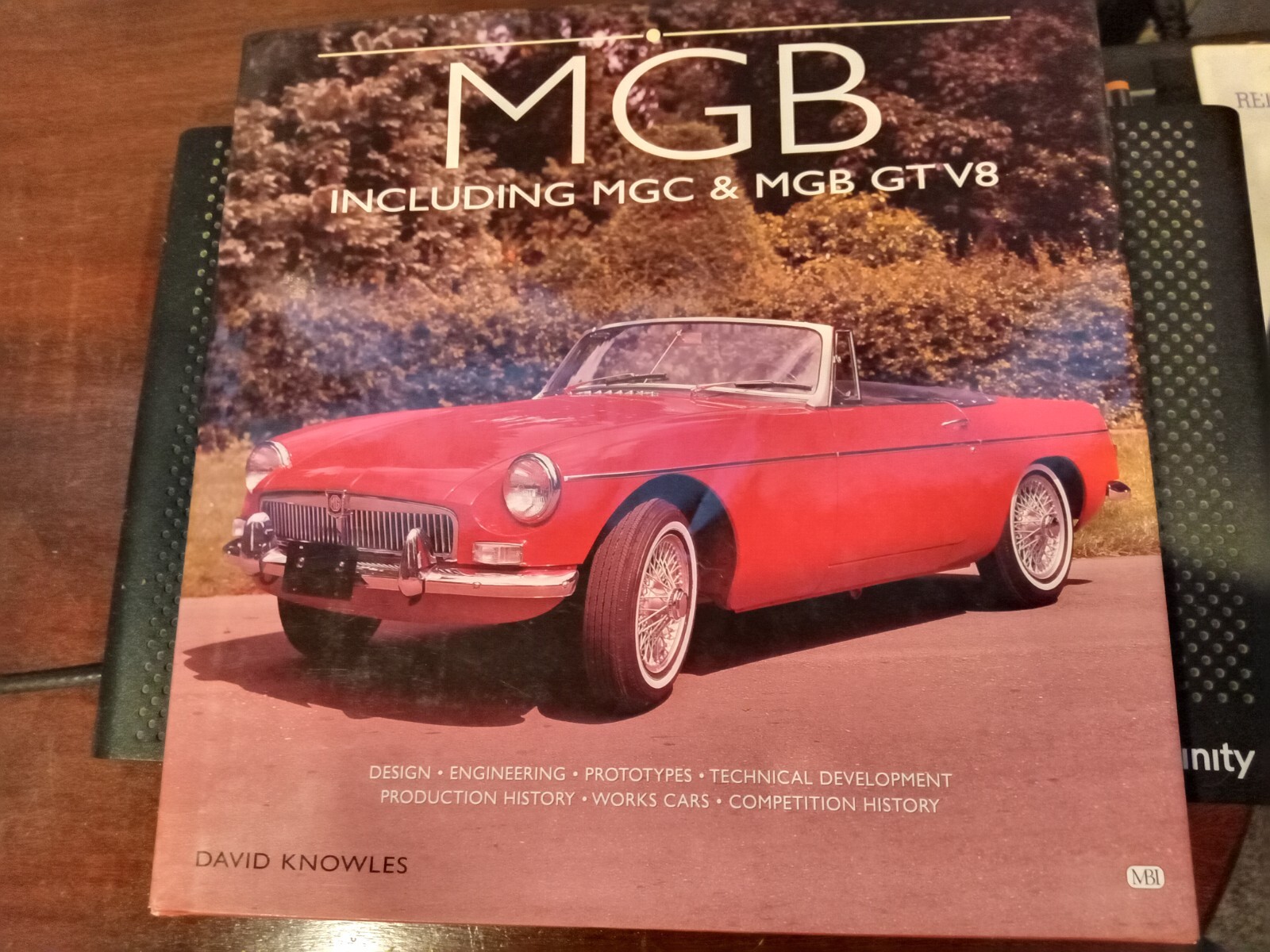 MGB including MGC & MGB GT V8 - by David Knowles 2000 | eBay