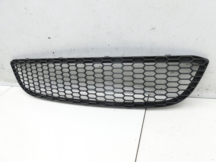 BMW E81 1er 120d 07-11 Lufteinlassgitter für Stoßstange Stoßfänger Vorne 300        - Bild 3