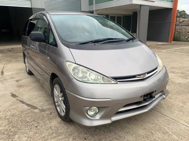Toyota estima 2004