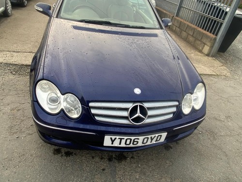 Mercedes-Benz CLK 320 image