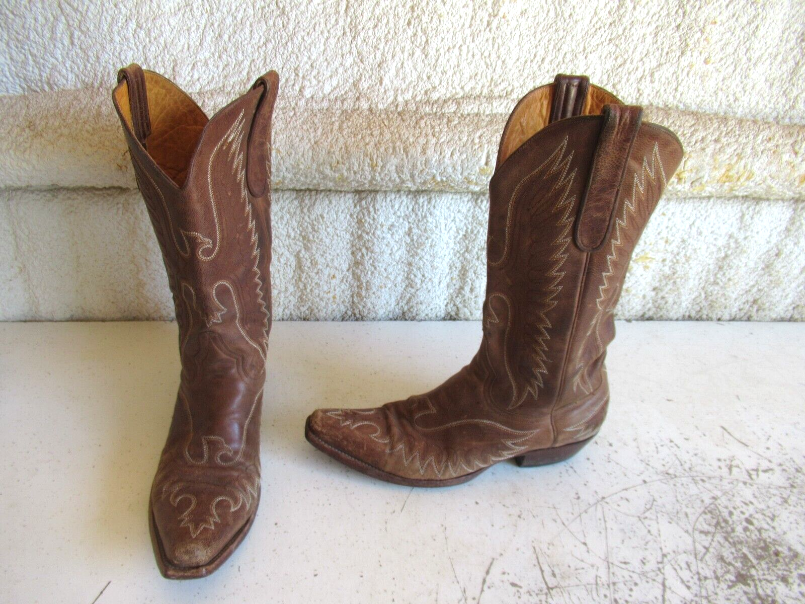 Leather Eagle Stitching Mens Size 8.5 D Nice