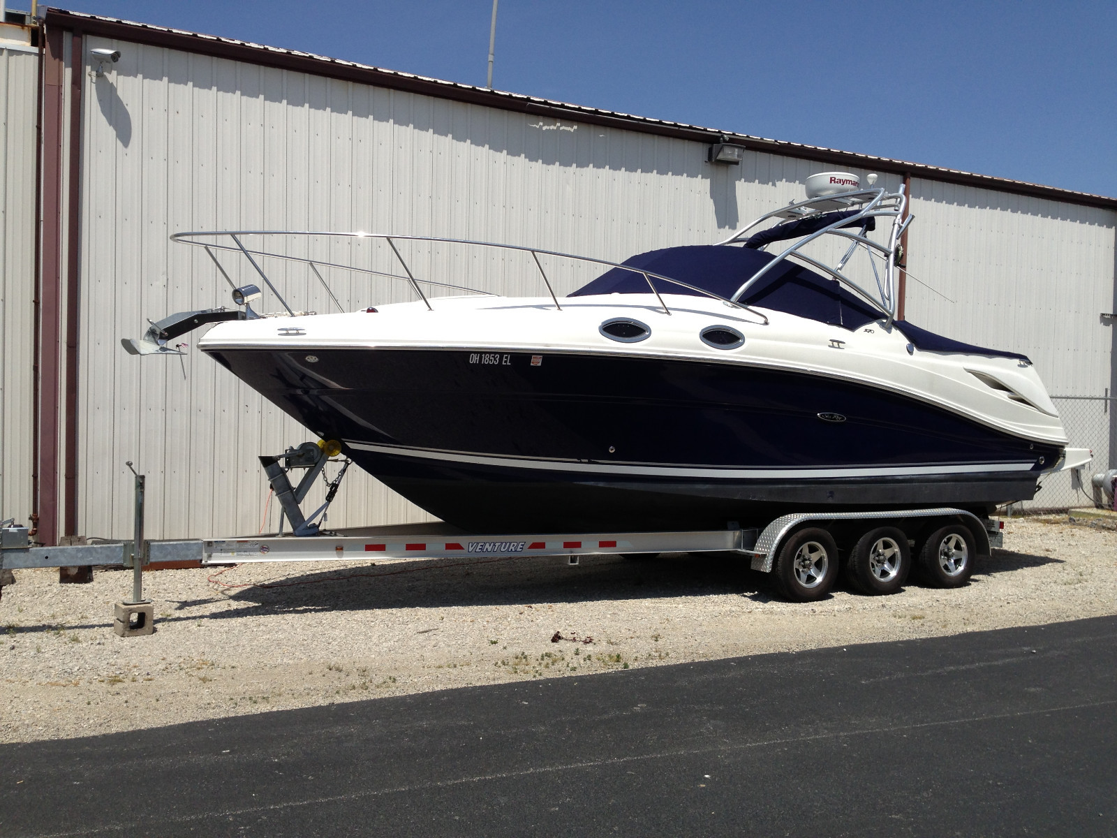2005 SeaRay Amberjack 270