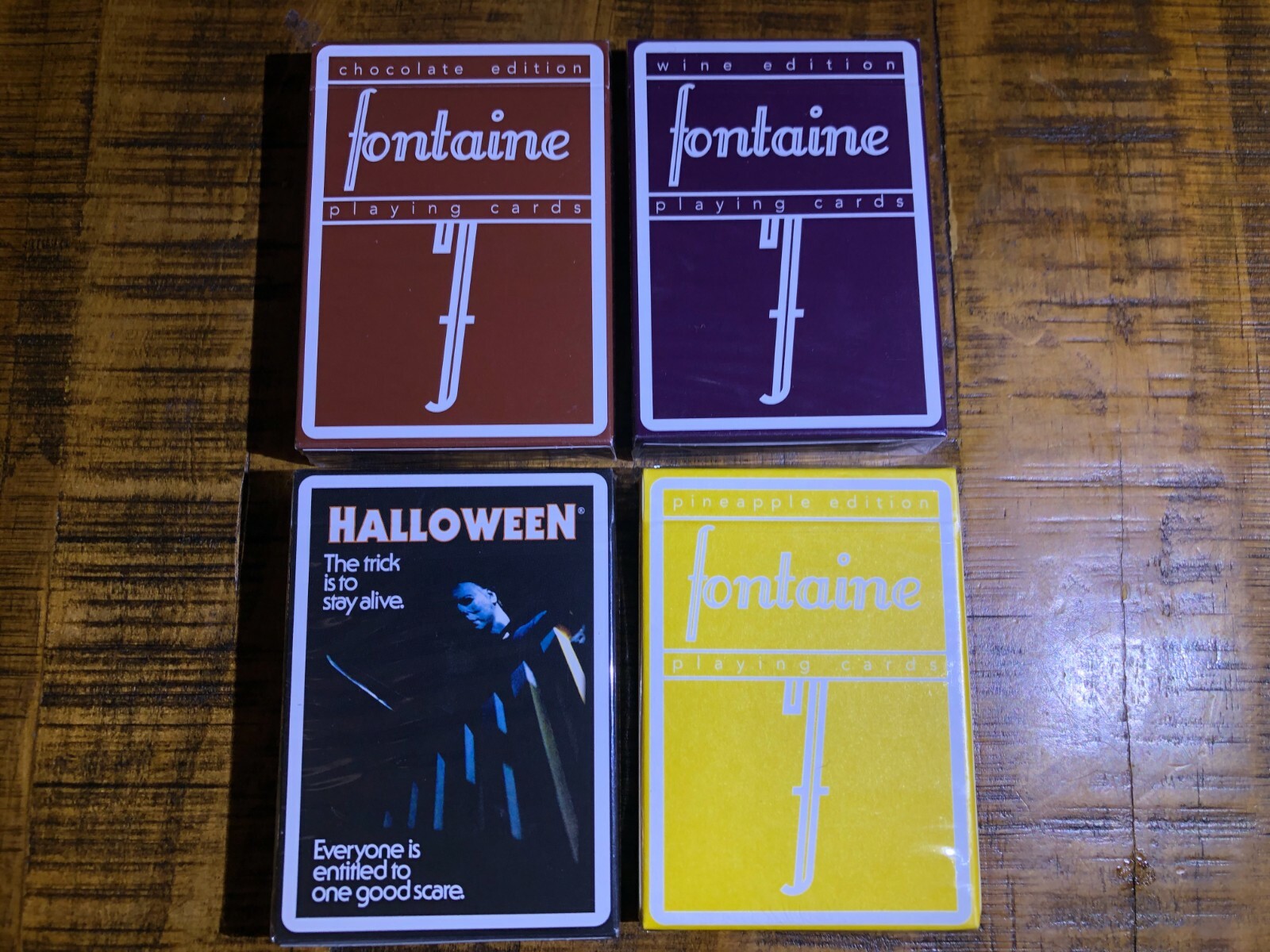 トランプ FONTAINE PLAYING CARDS

CARROTS Fontaine Chinatown Playing Cards - Fontaine Cards – Rare