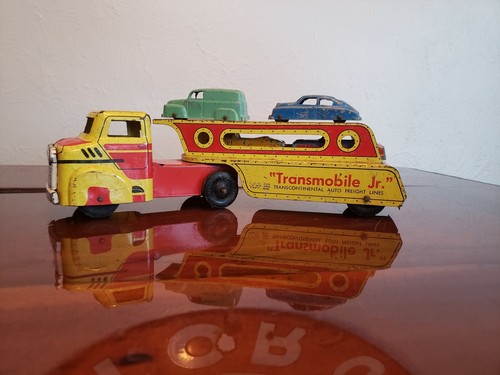 Vintage 1940's Wyandotte Yellow & Red 