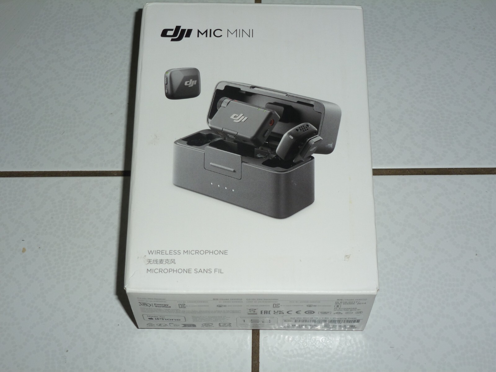 DJI Mic Mini 2-Person Compact Wireless Microphone System