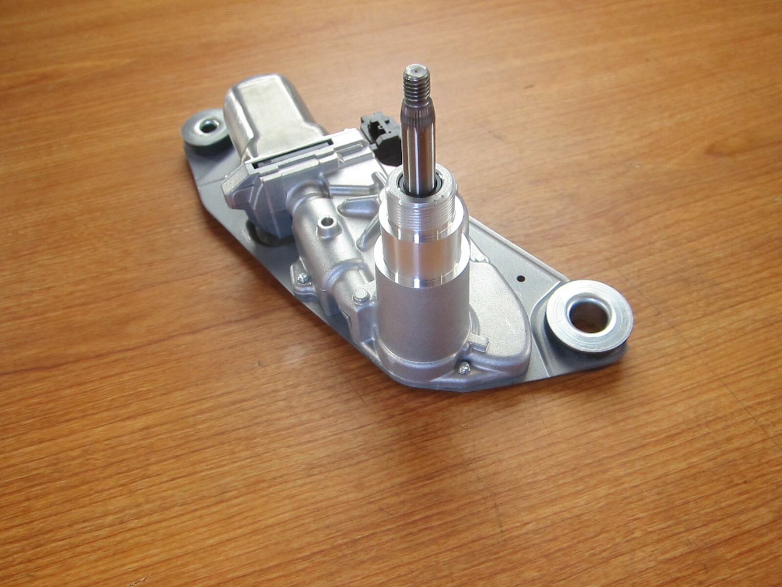 Replacing Jeep Grand Cherokee Rear Wiper