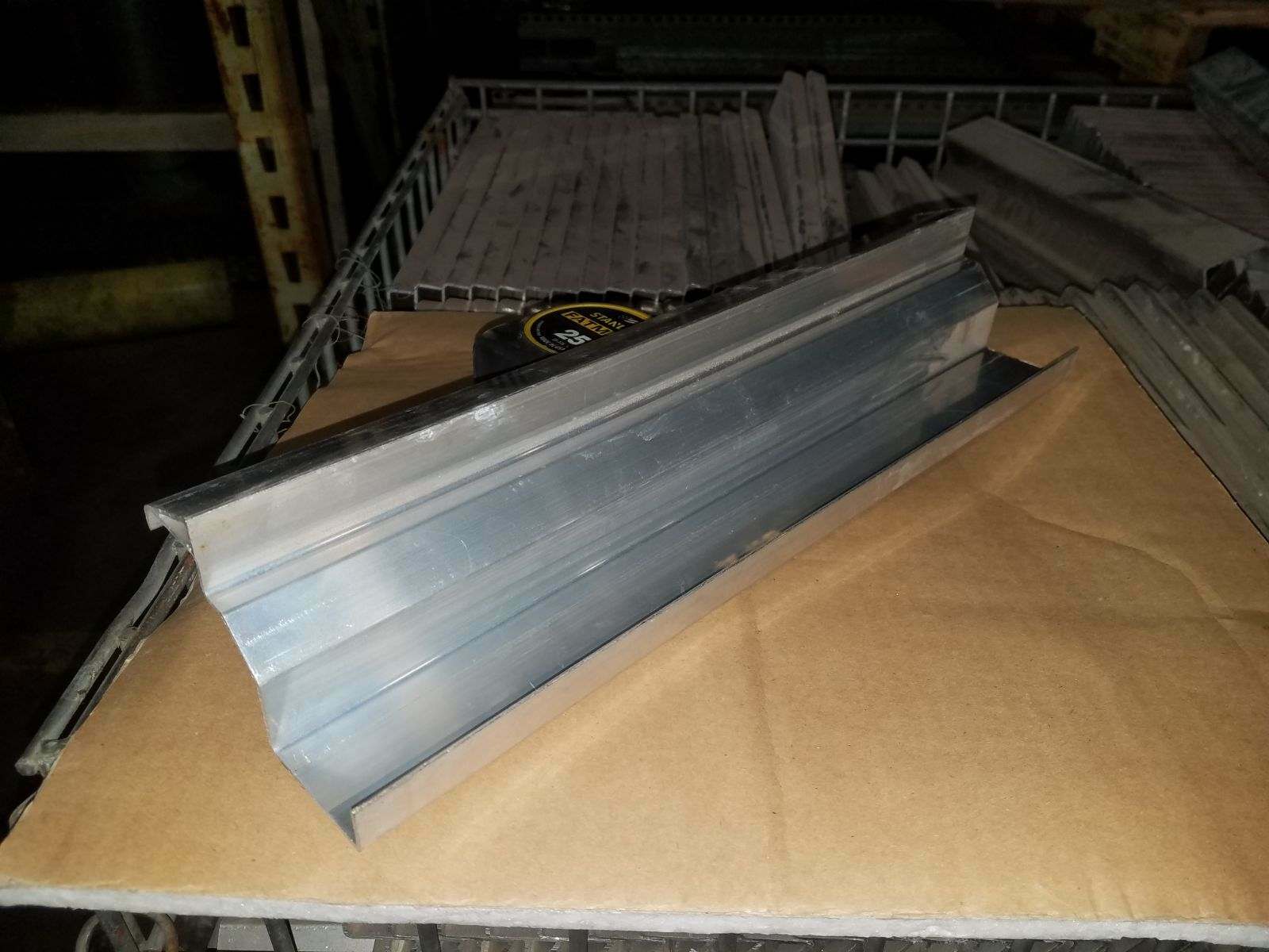 Span Track Hangers for Step Beams: 8