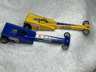 Hot Wheels Redline REAR ENGINE SNAKE MONGOOSE DRAGSTER PAIR Yellow Blue