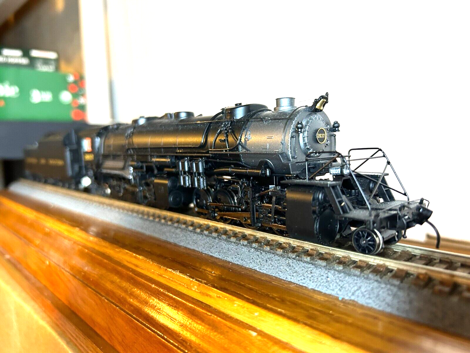 WALTHERS #920-32004 N.& W. 2-8-8-2 Articul. Steam Loco #2037 WALTHERS #920-32004 N.& W. 2-8-8-2 Articul. Steam Loco #2037