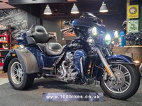 2014 HARLEY-DAVIDSON FLHTCUTG TRIGLIDE TRIKE 15,700 MILE'S 