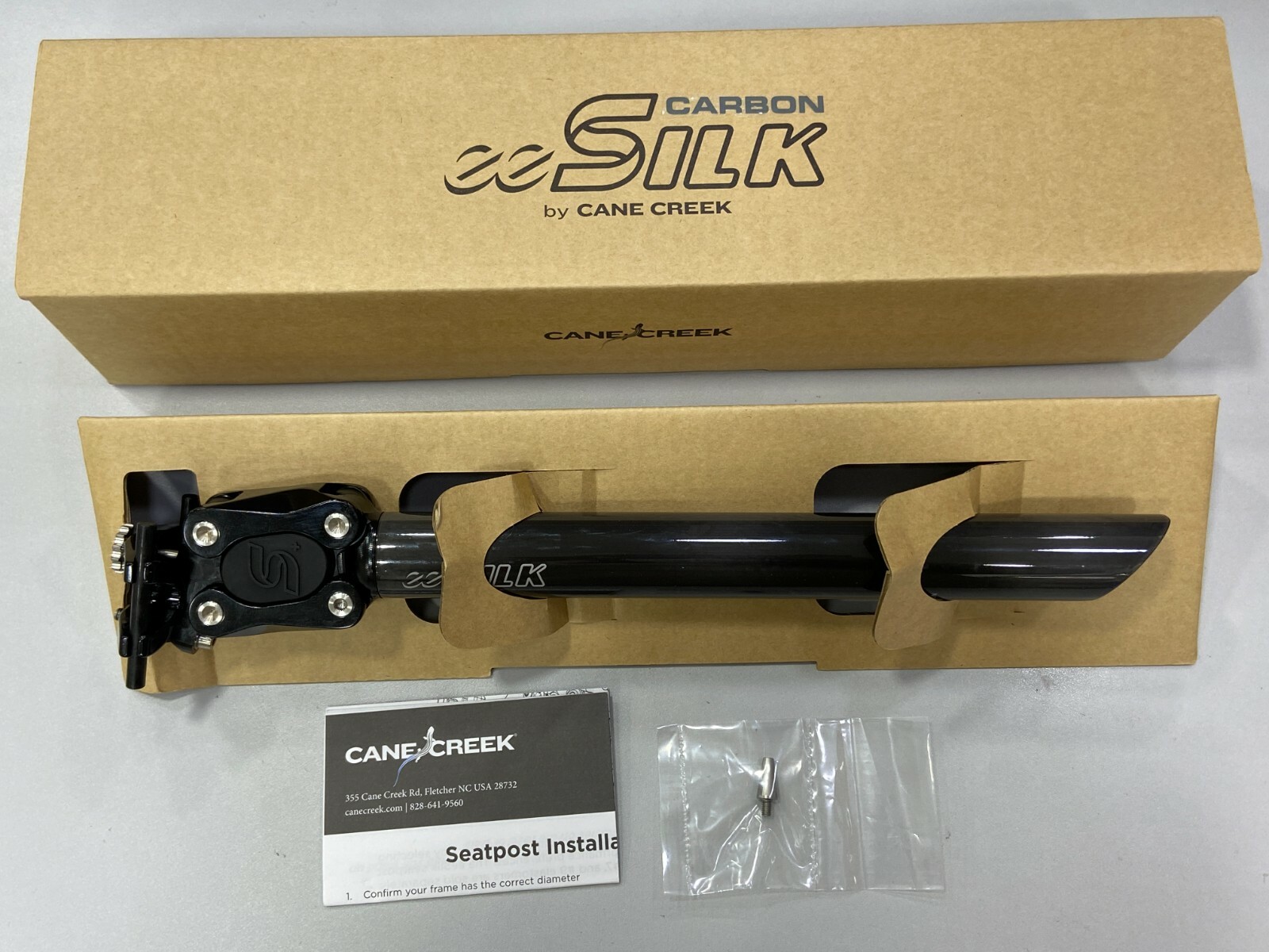 Cane Creek eeSilk+ Carbon 35mm Travel 31.6x362mm Suspension Seatpost (Black) Cane Creek eeSilk+ Carbon 35mm Travel 31.6x362mm Suspension Seatpost (Black)