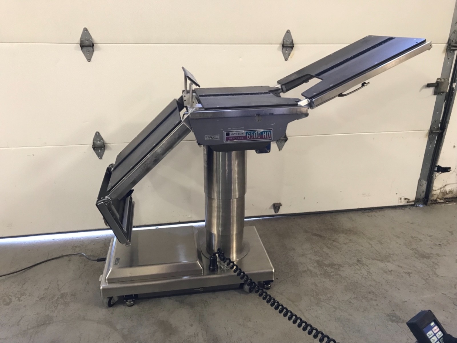 SKYTRON 6500HD HERCULES SURGERY TABLE